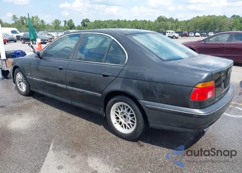 2000 BMW 528Ia z USA, uszkodzony, nr VIN WBADM6345YGU06119